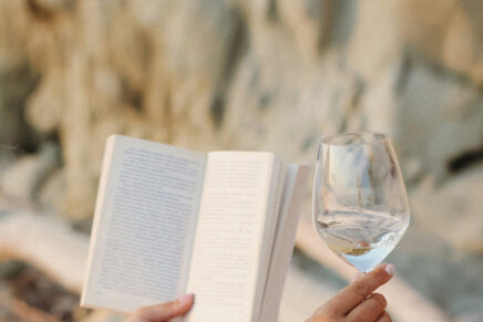 Book Tips from the Community to change your perspective on life | Evano Magazine